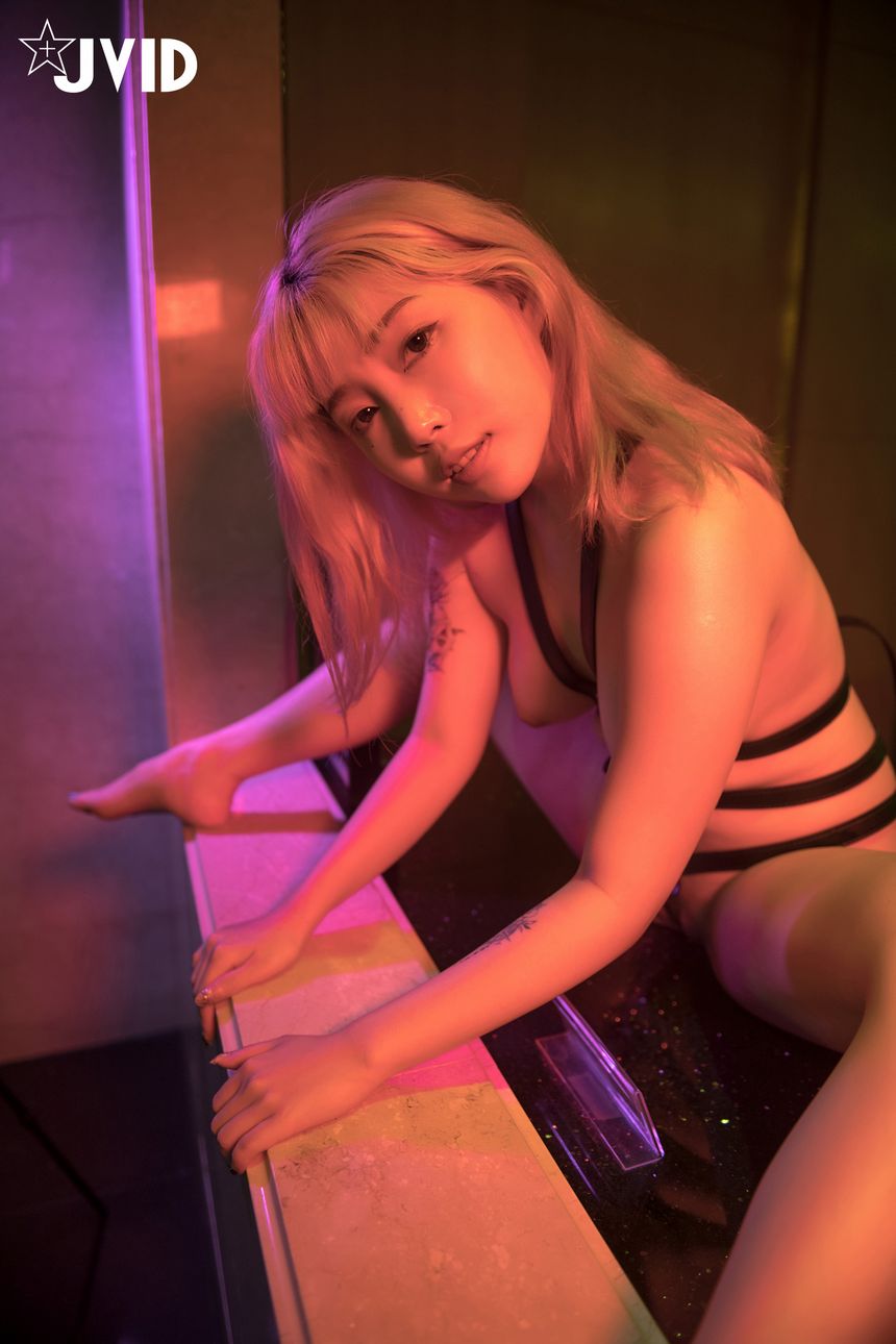 搖曳的光影中被束缚的STACY无圣光套图[114P]