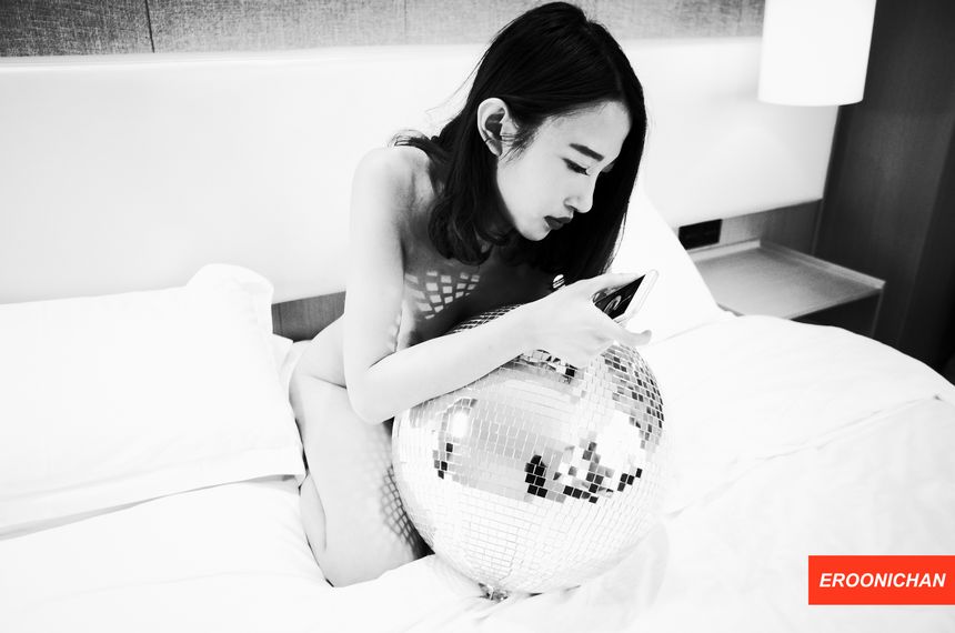 摄影师EROONICHAN出品6月无圣光套图[84P]