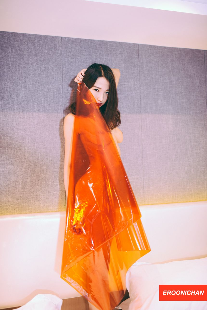 摄影师EROONICHAN出品6月无圣光套图[84P]