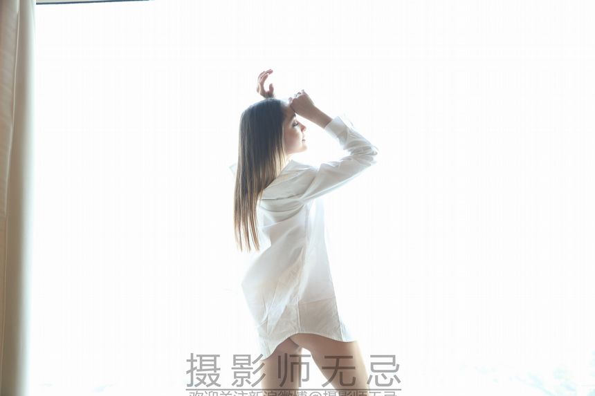 无忌影社出品乌克兰白丝无内空姐无圣光套图[81P]