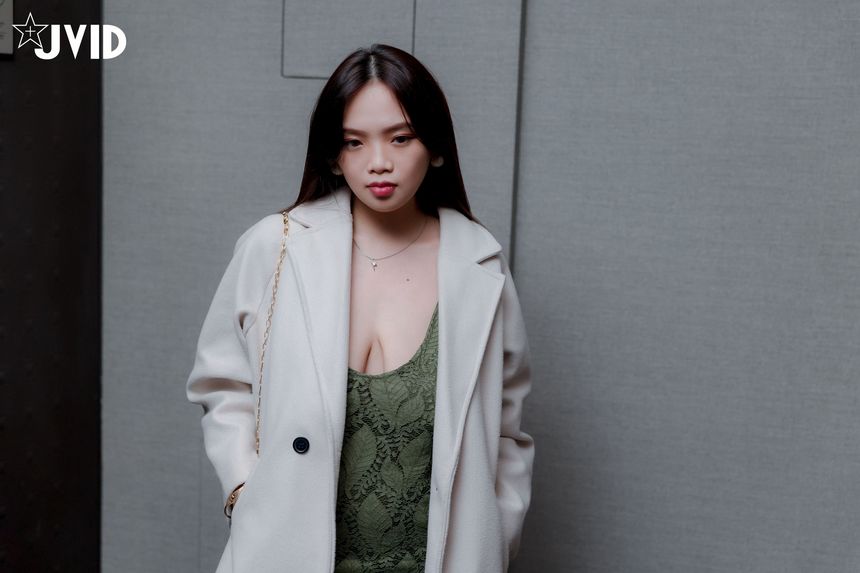 [时效资源]JVID写真与H级真实巨乳女房东约会换房租撸至深套图视频[71P/1V/638M]