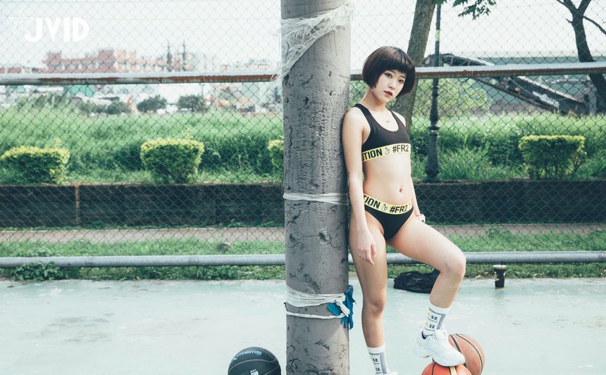 [时效资源]JVID写真篮球队女经理是我们的性宠物撸至深套图视频[100P/2V/142M]