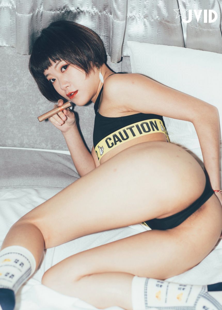 [时效资源]JVID写真篮球队女经理是我们的性宠物撸至深套图视频[100P/2V/142M]