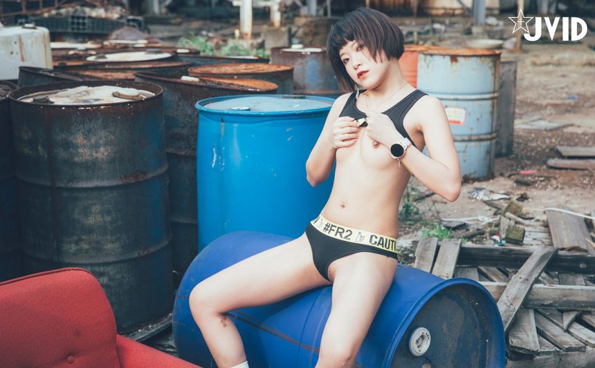 [时效资源]JVID写真篮球队女经理是我们的性宠物撸至深套图视频[100P/2V/142M]