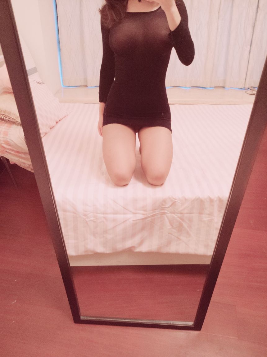 极品大胸肥臀微博嫩妹麻酥酥哟黑丝包臀无圣光套图[71P]