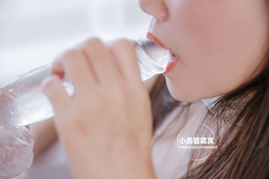 极品嫩妹福利姬小鸟酱MOMO酱无圣光套图[66P]