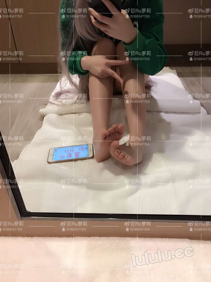 极品爆乳网红巨RU萝莉私拍无圣光套图[125P]