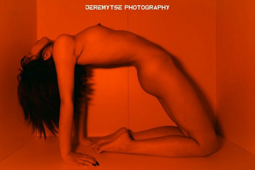 极品网络红人Feliciahan言言言叶无圣光套图[96P]