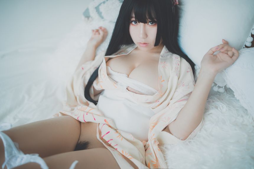 极品网络红人从从从从鸾和服VIP无圣光套图[43P]