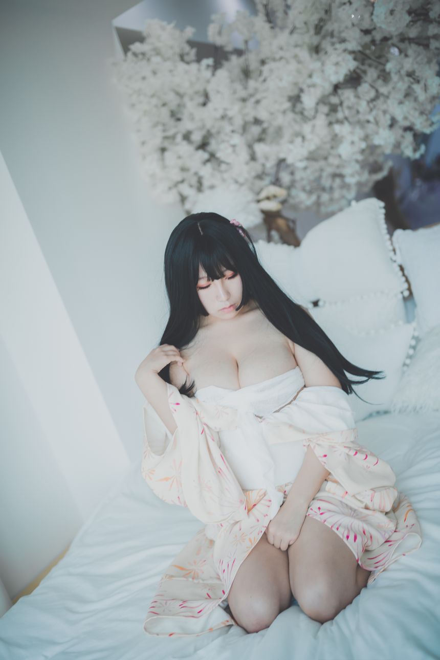 极品网络红人从从从从鸾和服VIP无圣光套图[43P]