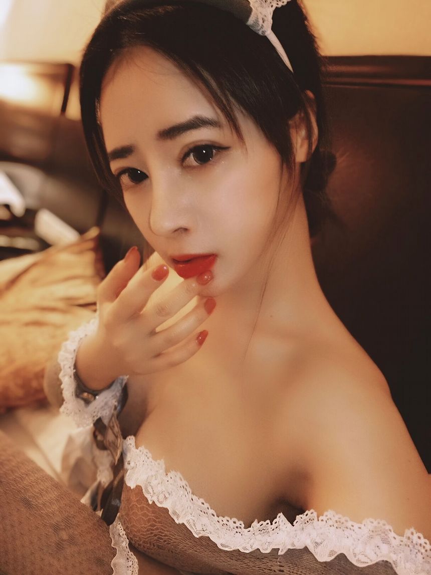 极品网络红人小师妹头牌绝色主播蜜桃无圣光套图[55P]