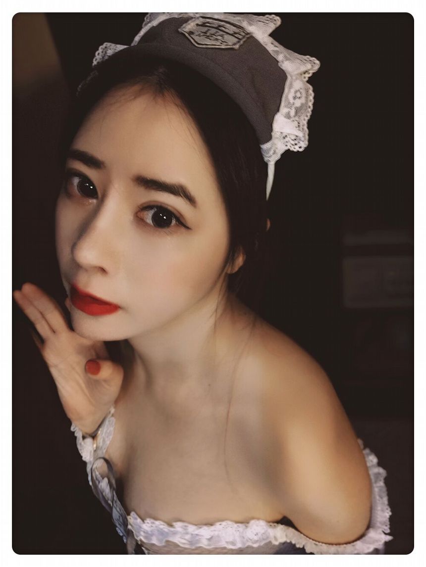 极品网络红人小师妹头牌绝色主播蜜桃无圣光套图[55P]