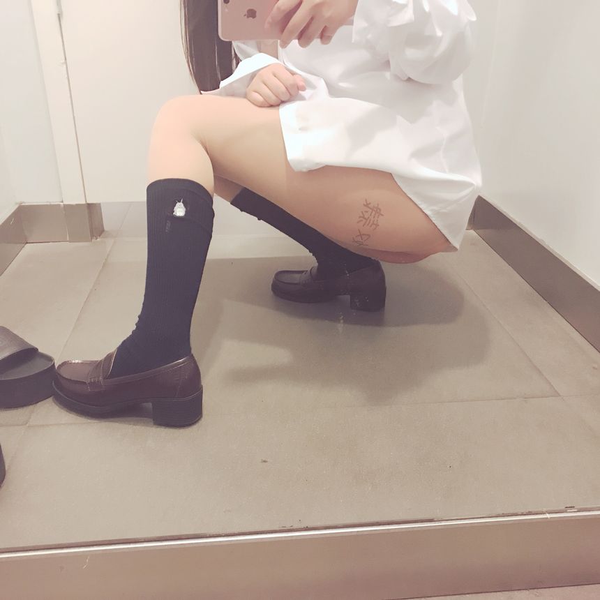 极品网络红人芝麻酱商场无圣光套图[43P]