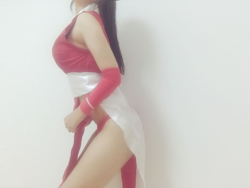 极品网络红人芝麻酱试衣间火舞无圣光套图[41P]