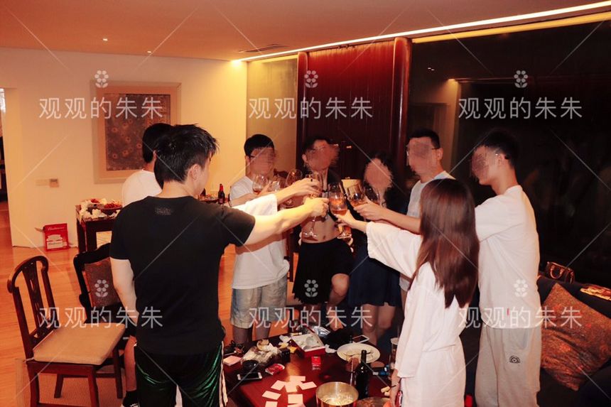 极品网络红人观观的朱朱无圣光套图（三）[65P]