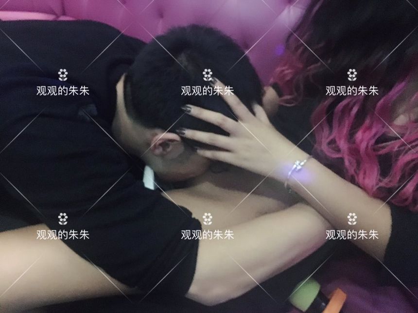 极品网络红人观观的朱朱无圣光套图（四）[111P]