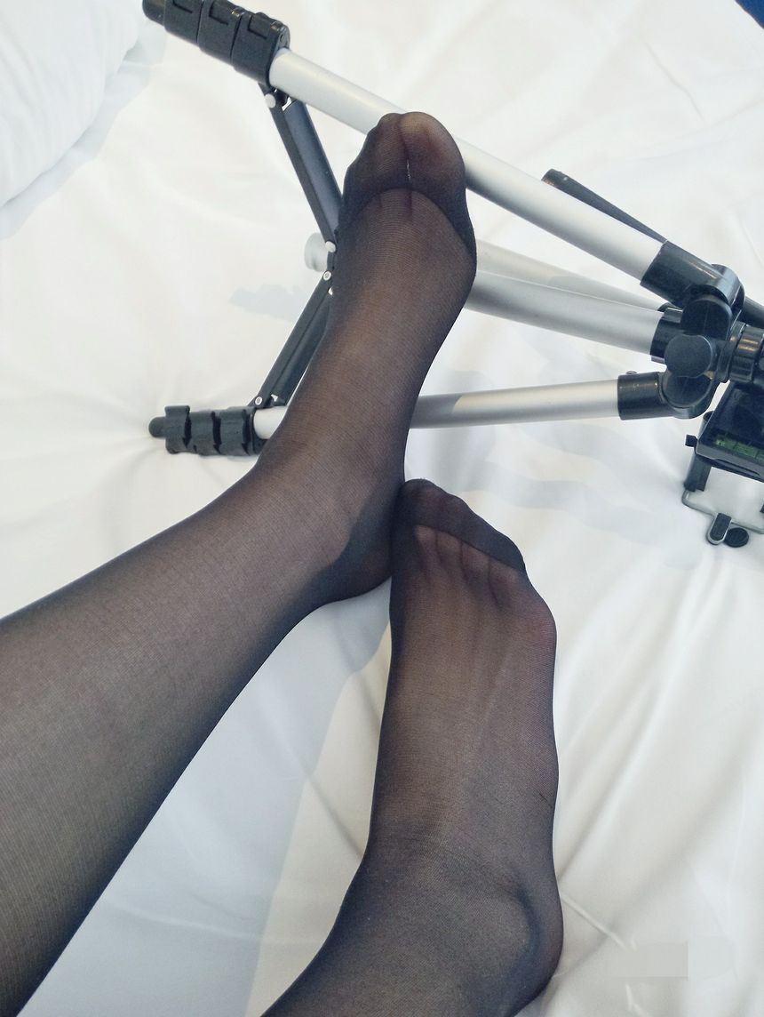 极品网络红人软萌萝莉小仙小女警无圣光套图[100P]