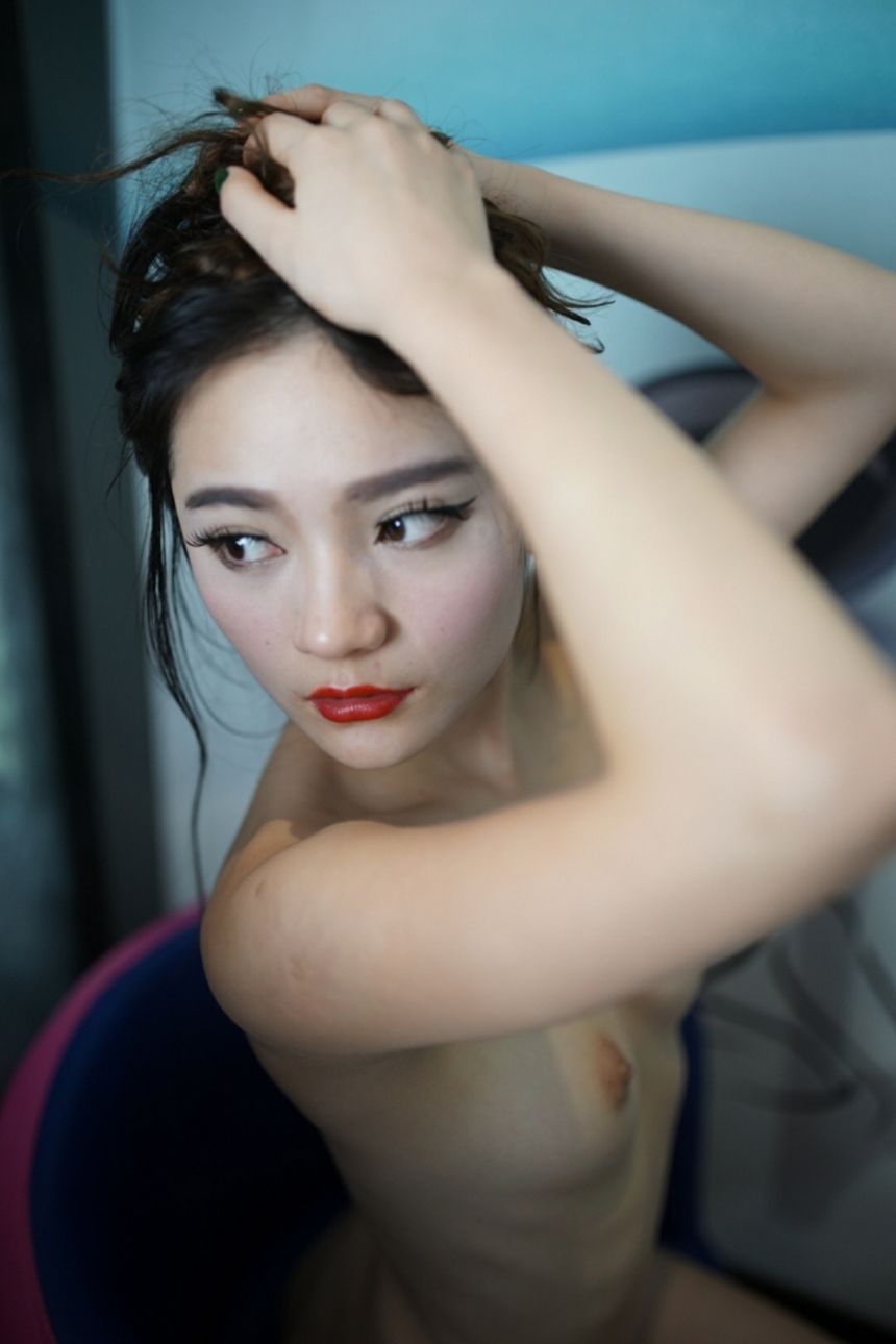 极品美模米兰私拍无圣光套图（三）[100P]