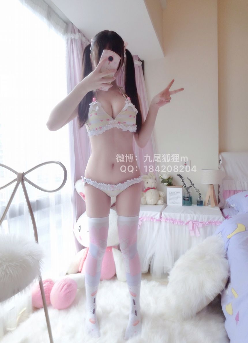 极品萝莉网红九尾狐狸m最新无圣光套图[54P]