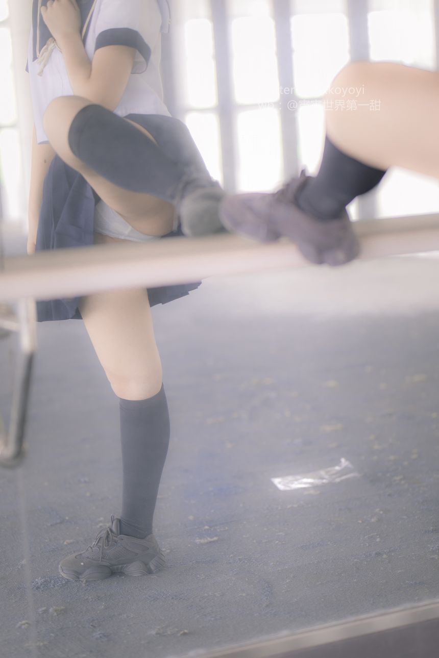 极品萝莉网红今宵koyoyi游泳馆无圣光套图[91P]