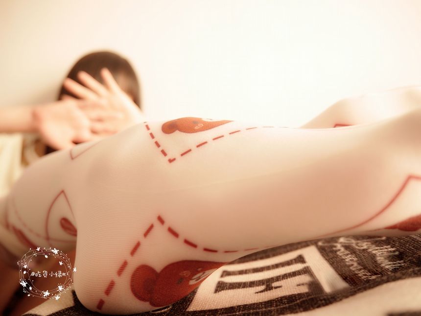 极品萝莉网红吃货小绿MVIP无圣光套图[93P]