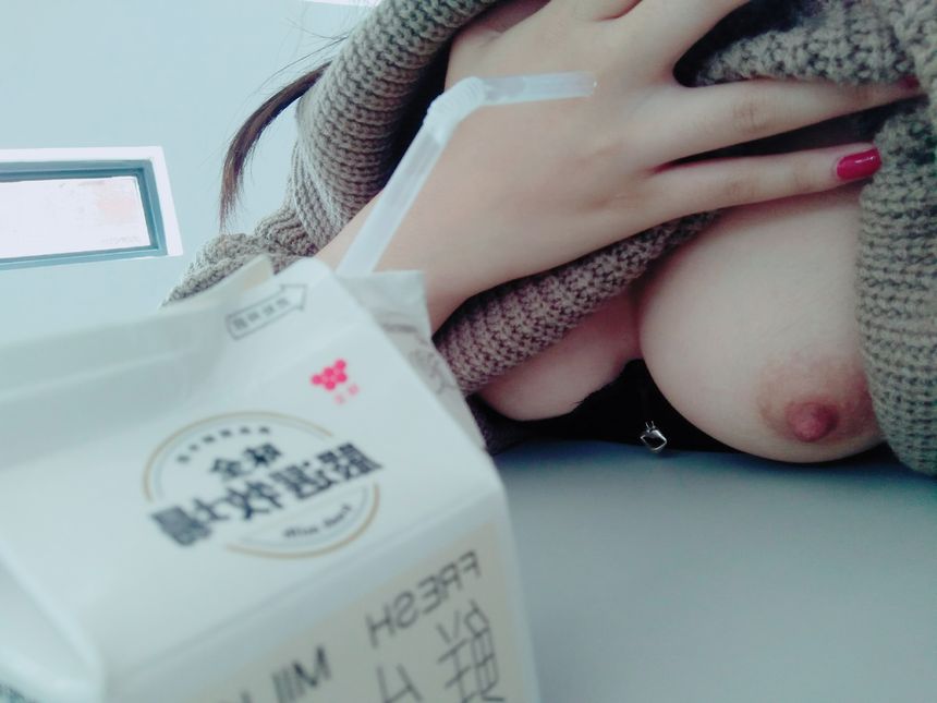 极品萝莉网红安久奈白教室露出无圣光套图[47P]