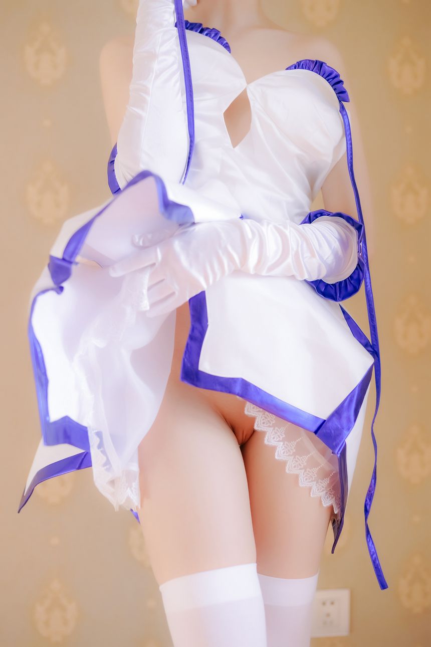 极品萝莉网红少女映画Fate saber无圣光套图[75P]