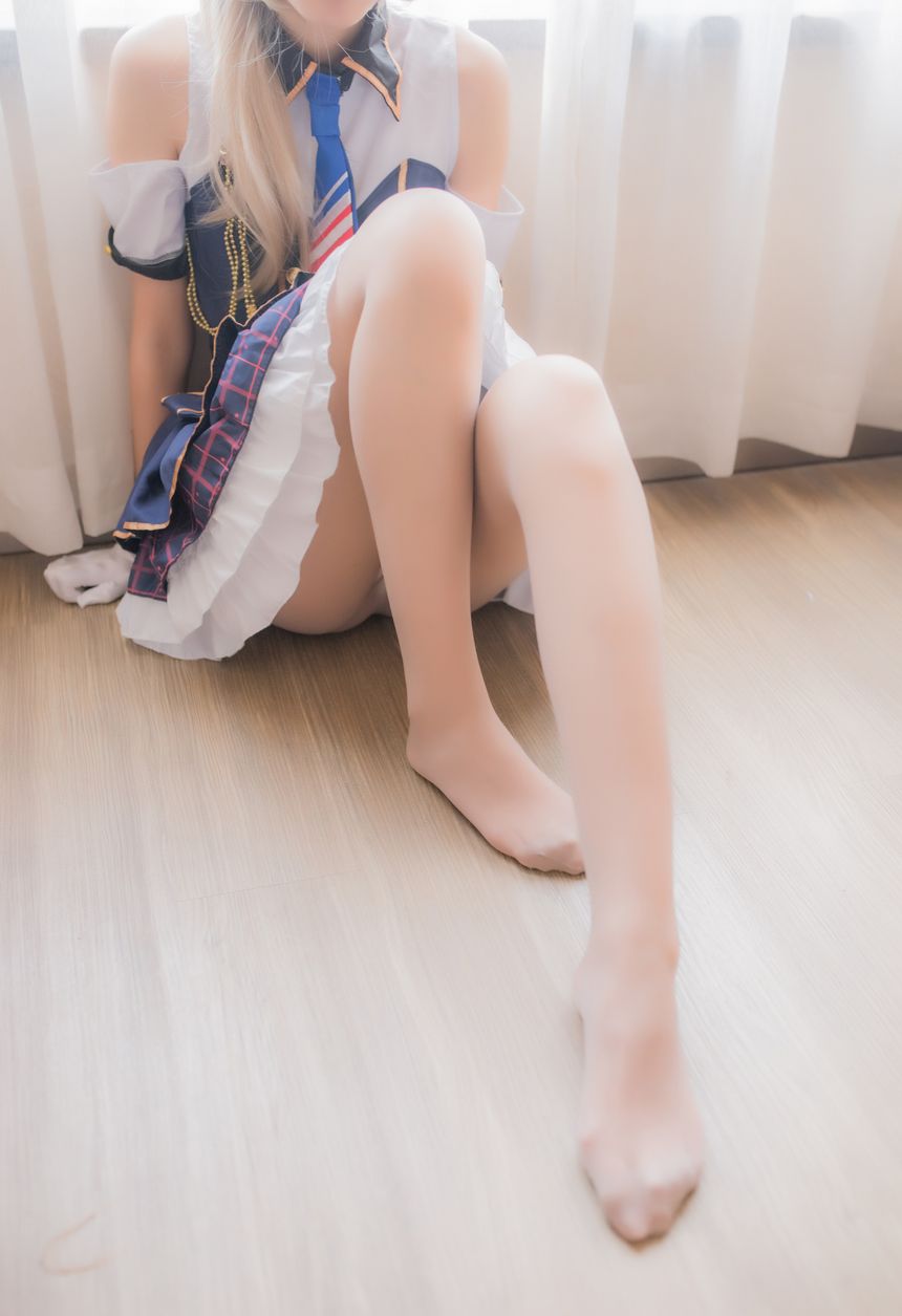 极品萝莉网红少女映画南小鸟无圣光套图[97P]