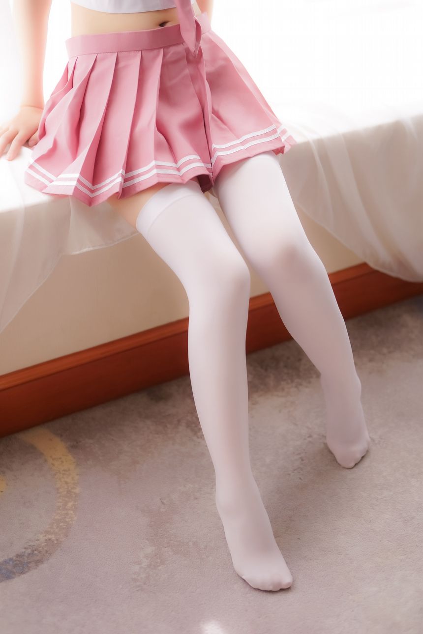 极品萝莉网红少女映画阿斯托尔福水手服无圣光套图[92P]