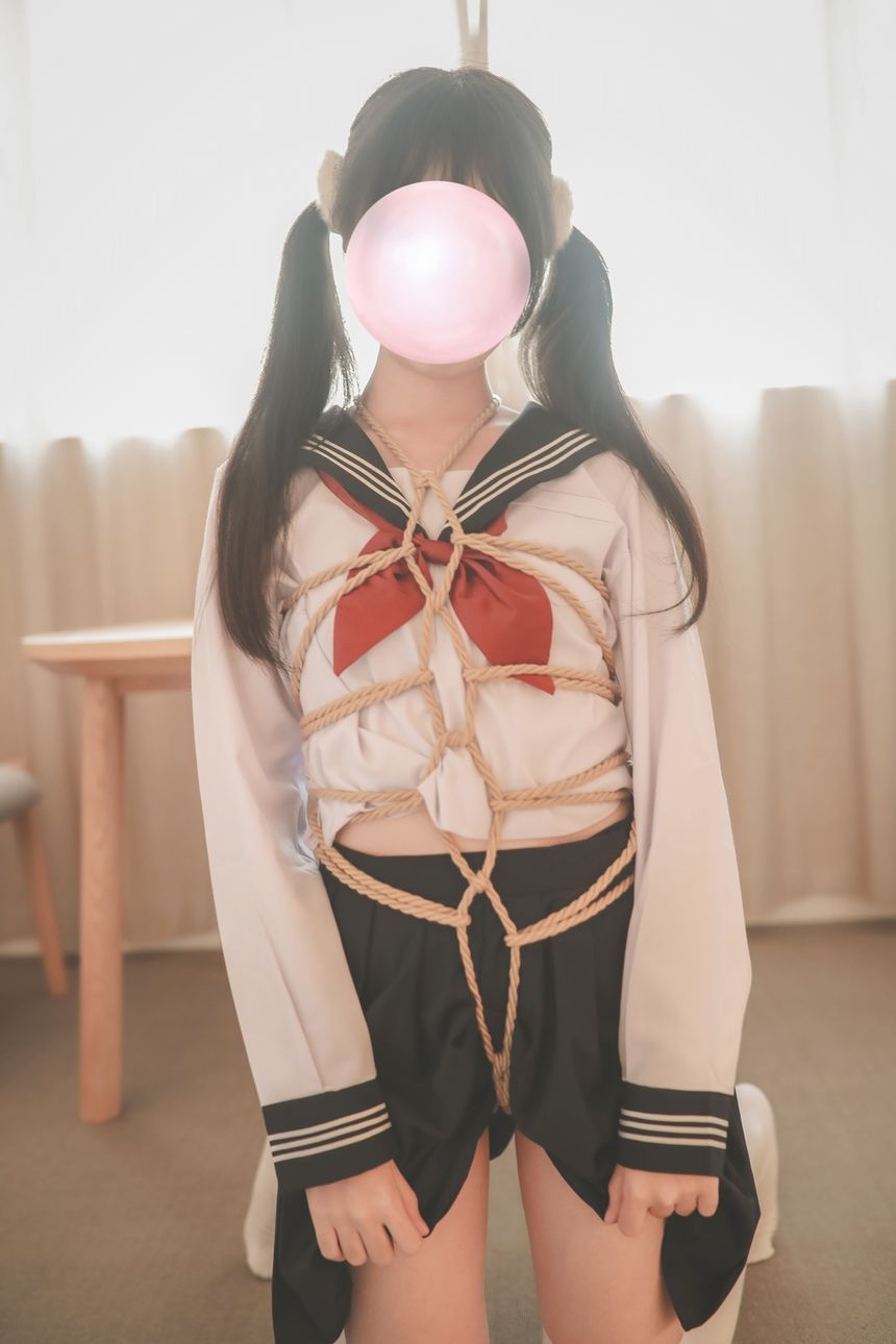 极品萝莉网红工口小妖精制服私房无圣光套图[132P]