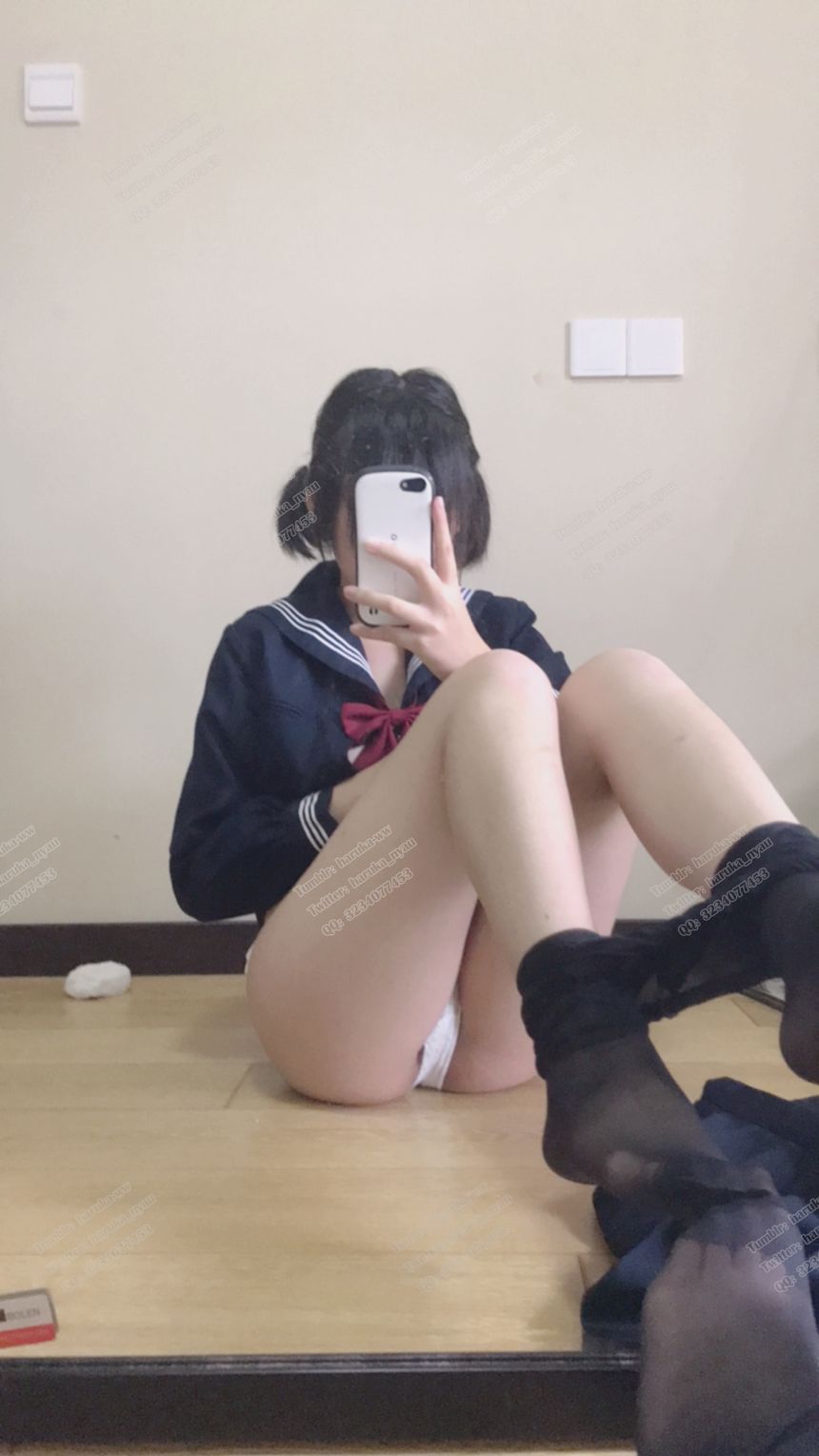 极品萝莉网红悠宝JK家中撸至深套图[40P/1V/189M]