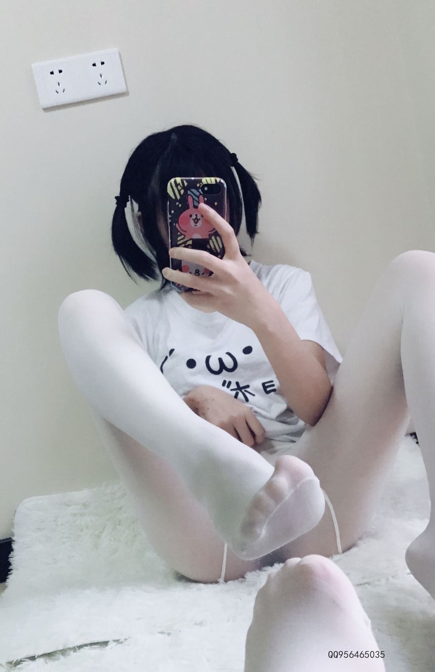 极品萝莉网红悠宝随手拍无圣光套图[44P]