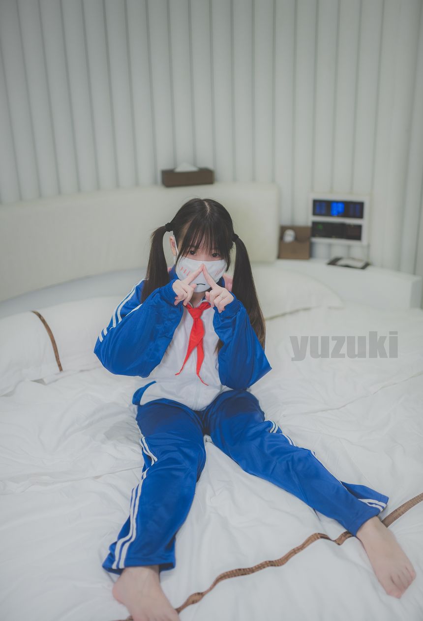 极品萝莉网红柚木之校服无圣光套图[33P]