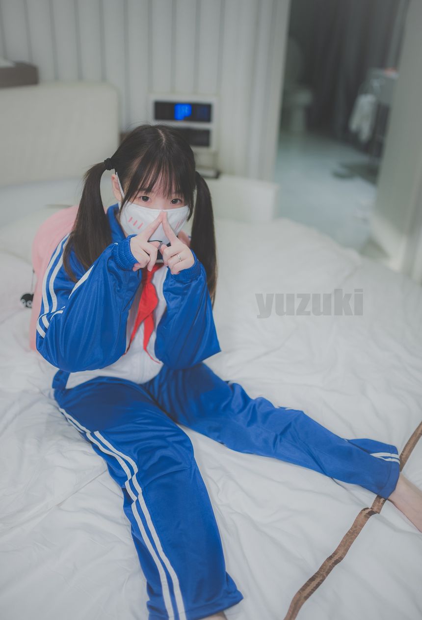 极品萝莉网红柚木之校服无圣光套图[33P]