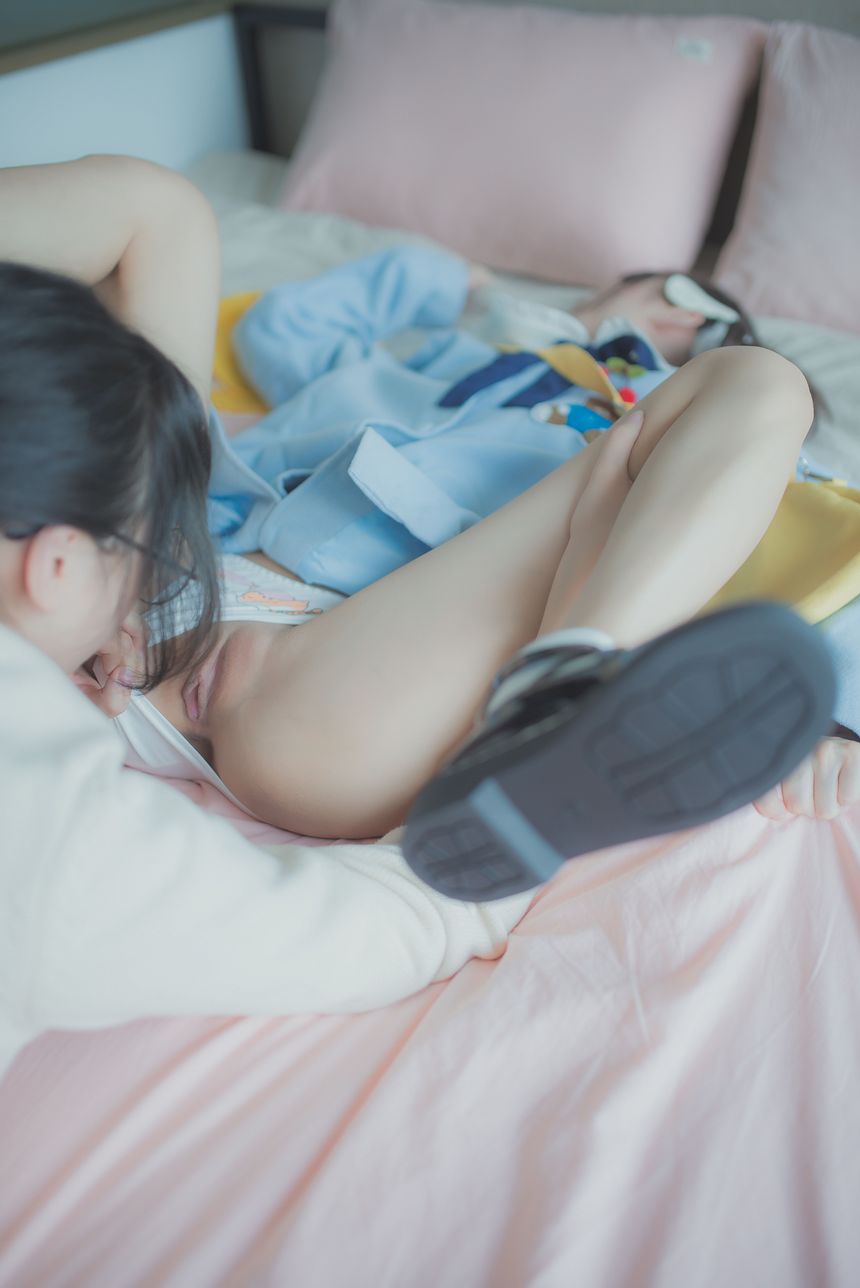 极品萝莉网红柚木写真品玉系列无圣光套图（四）[86P]