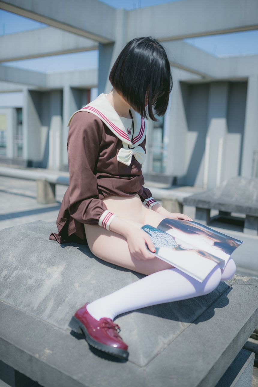 极品萝莉网红柚木私拍无圣光套图[78P]