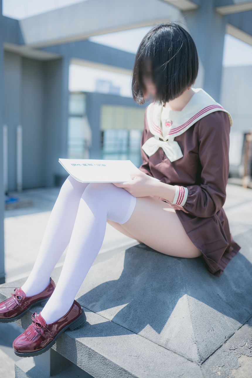 极品萝莉网红柚木私拍无圣光套图[78P]