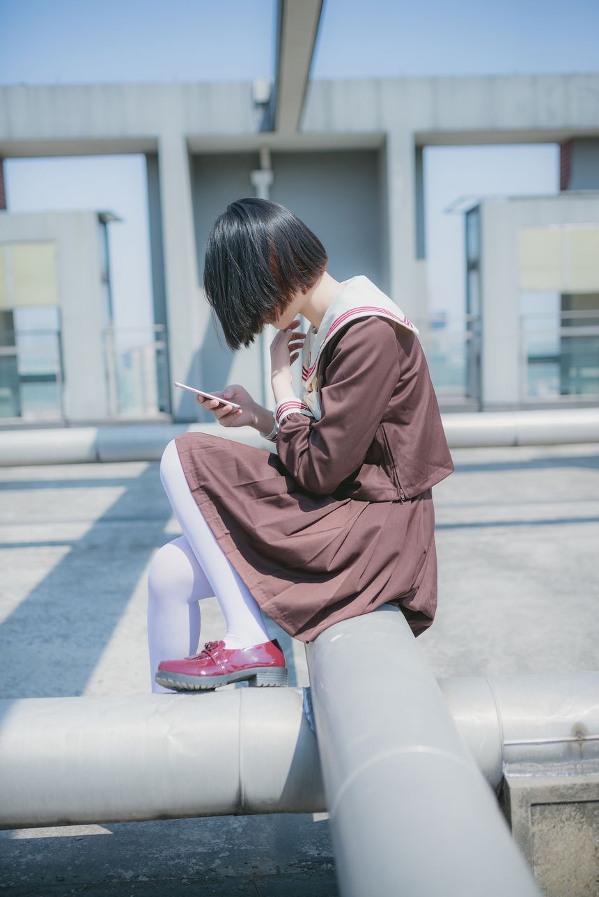 极品萝莉网红柚木私拍无圣光套图[78P]