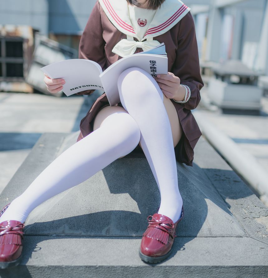 极品萝莉网红柚木私拍无圣光套图[78P]