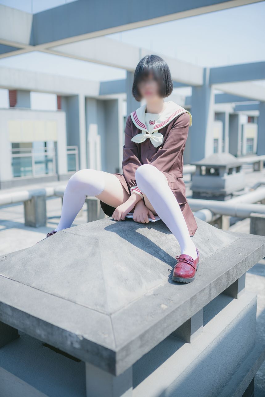 极品萝莉网红柚木私拍无圣光套图[78P]