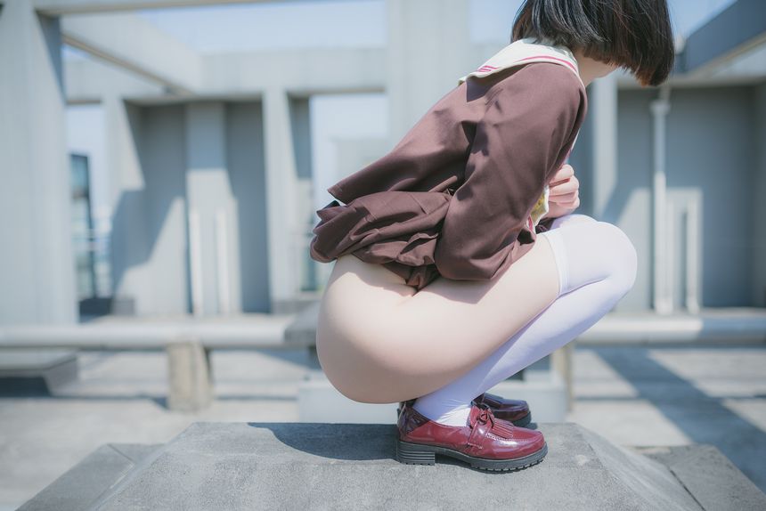 极品萝莉网红柚木私拍无圣光套图[78P]