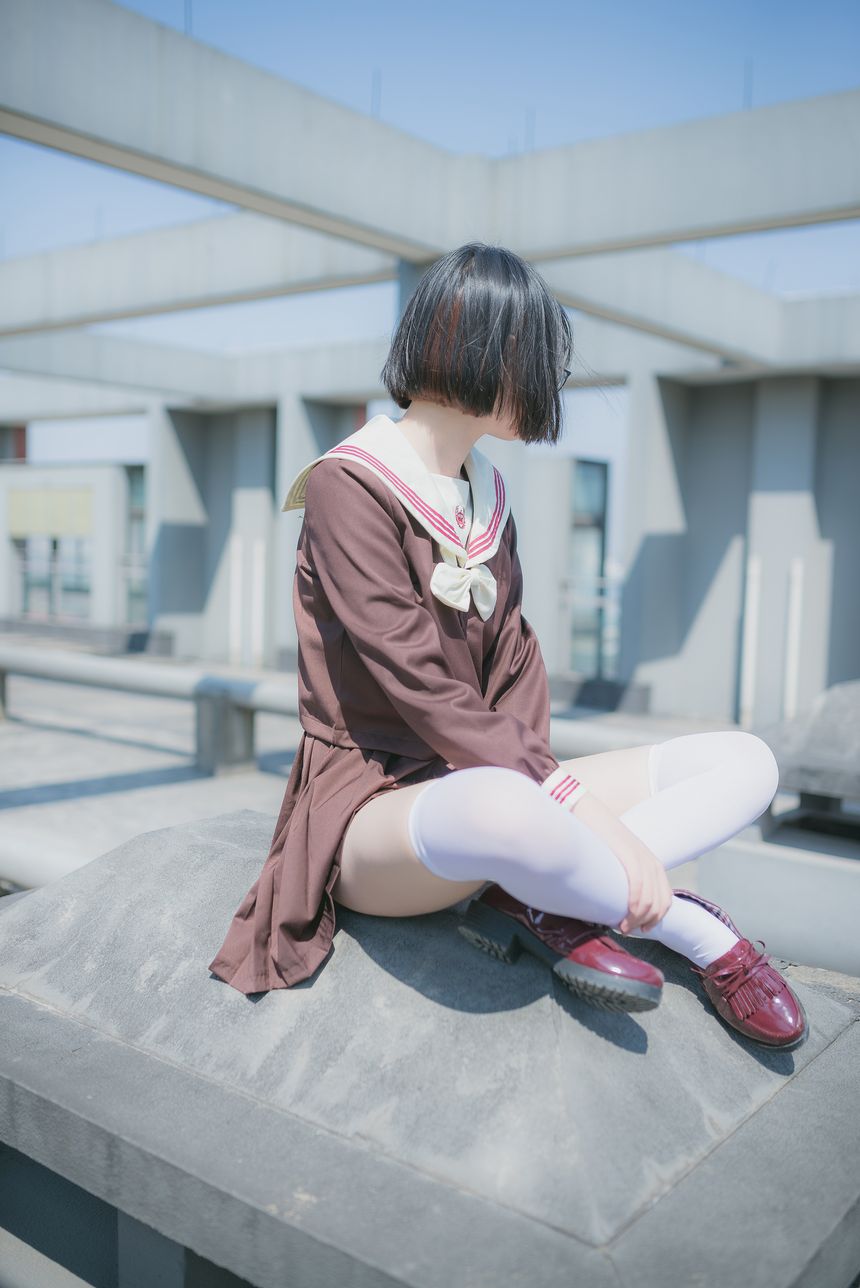 极品萝莉网红柚木私拍无圣光套图[78P]