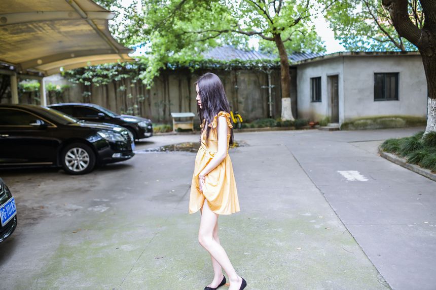 极品萝莉网红萌兰酱上海大学露出无圣光套图[95P]