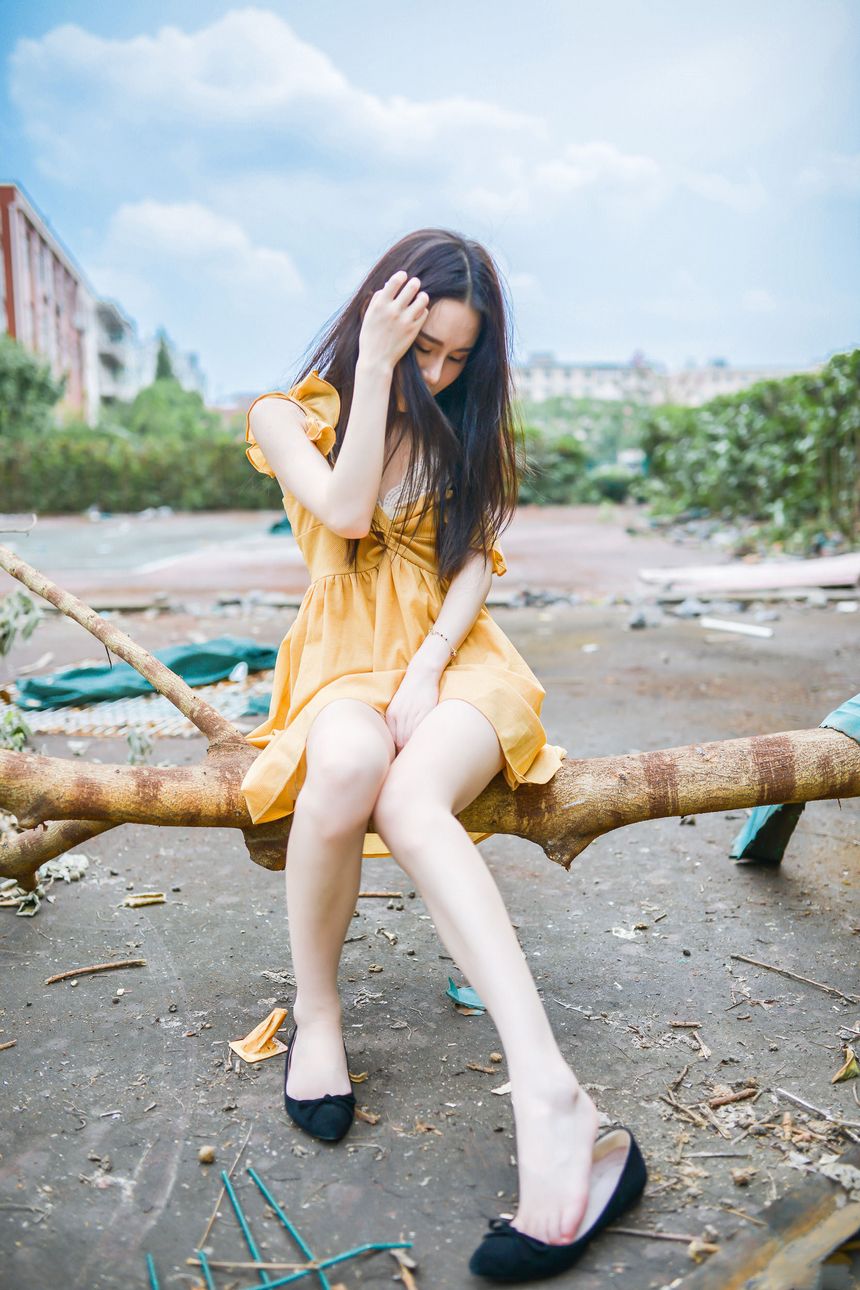 极品萝莉网红萌兰酱上海大学露出无圣光套图[95P]