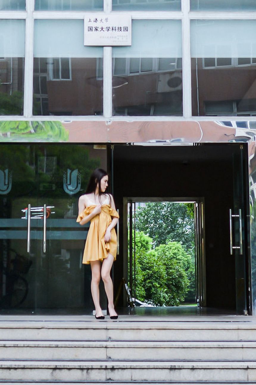 极品萝莉网红萌兰酱上海大学露出无圣光套图[95P]