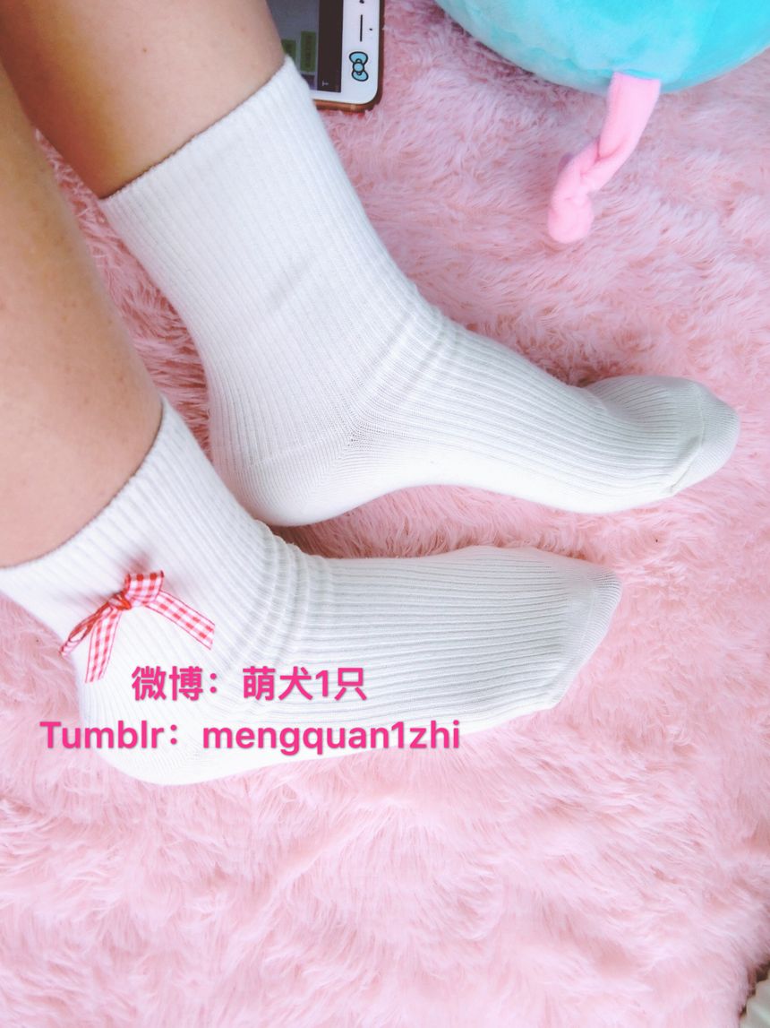 极品萝莉网红萌犬1只露背毛衣无圣光套图[44P]