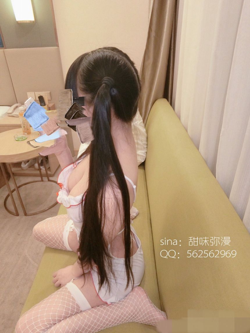 极品萝莉网红萌白酱(甜味弥漫)之护士网袜无圣光套图[64P]