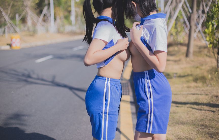 极品萝莉网红软软酱&amp;悠宝大学露出无圣光套图[60P]