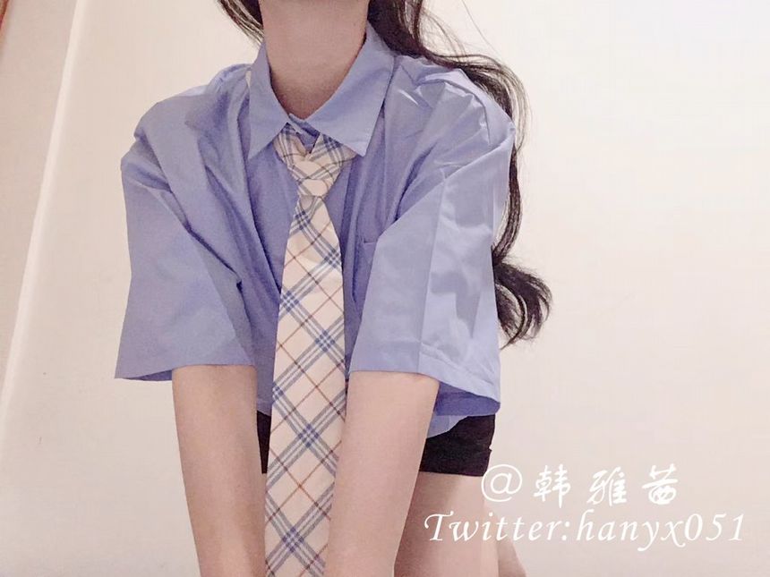 极品萝莉网红韩雅茜修长美足丝秀无圣光套图[50P]