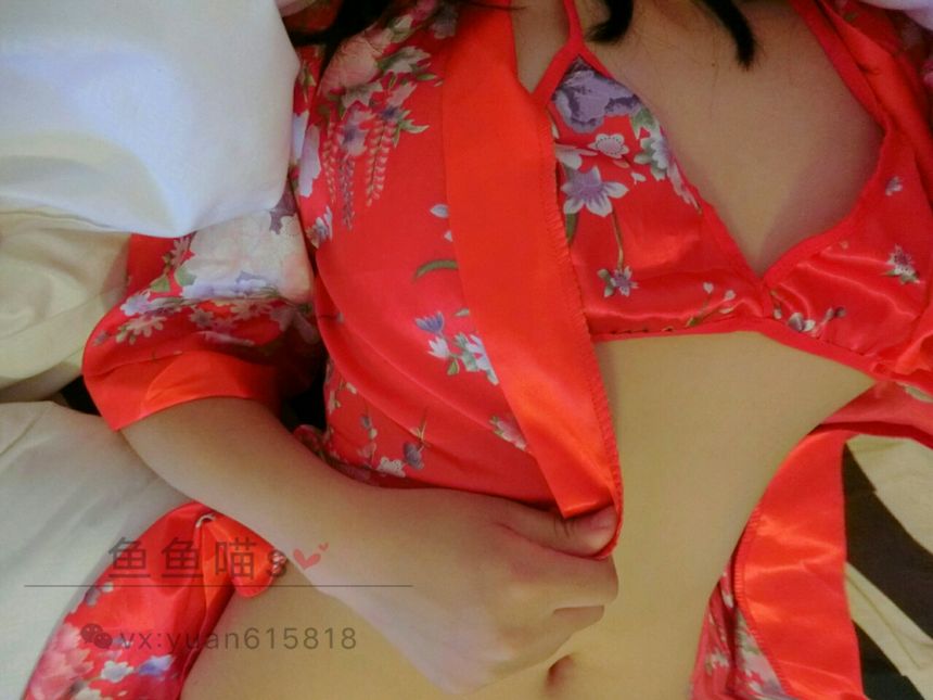 极品萝莉网红鱼鱼喵s无圣光套图[74P]